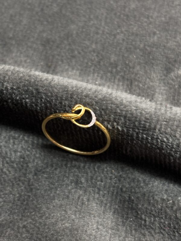 Women New Diamond Ring - Image 3